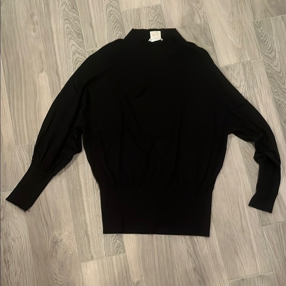 Nicole Farhi Women’s Cinched Bottom Long Sleeve Size: L